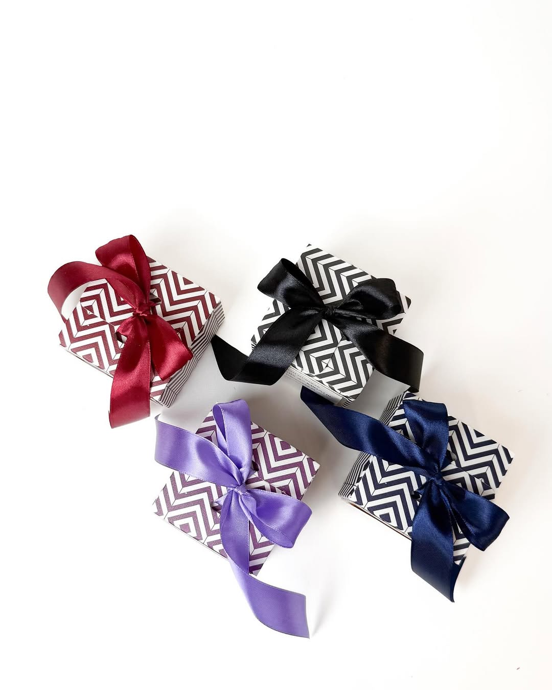 RIBBON BID BOX
