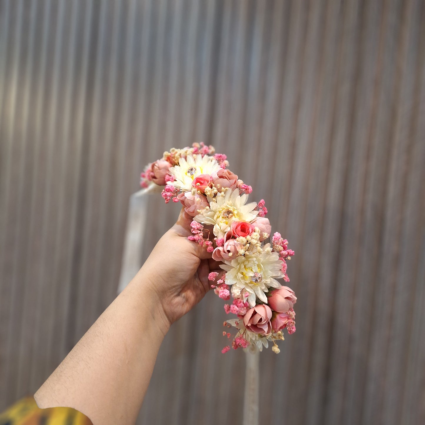 Daisy hair bun