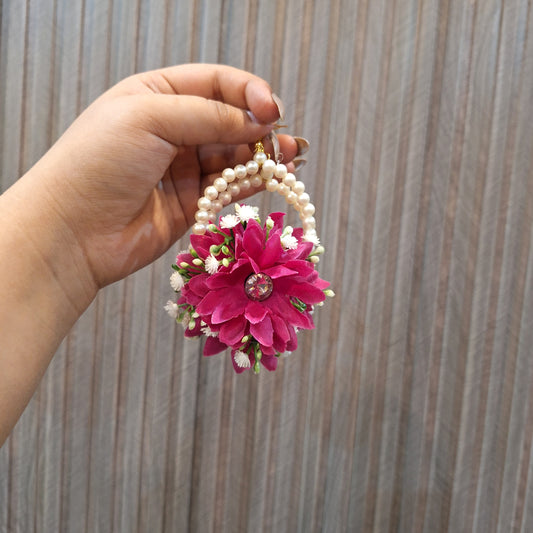 Floral Earrings Bindi
