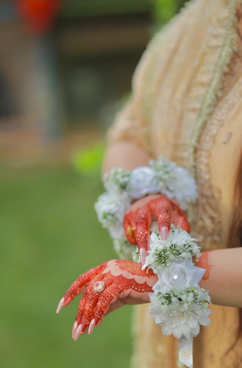 Paradise floral Gajra