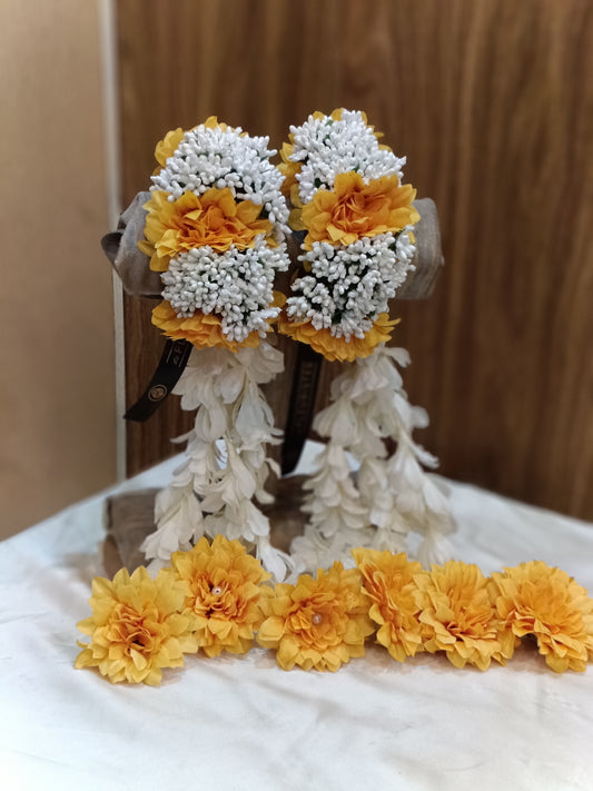 Sunshine Floral Gajra