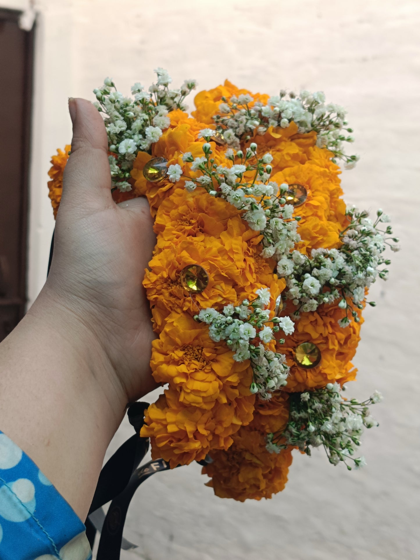 Fresh flowers jewelry for bridals