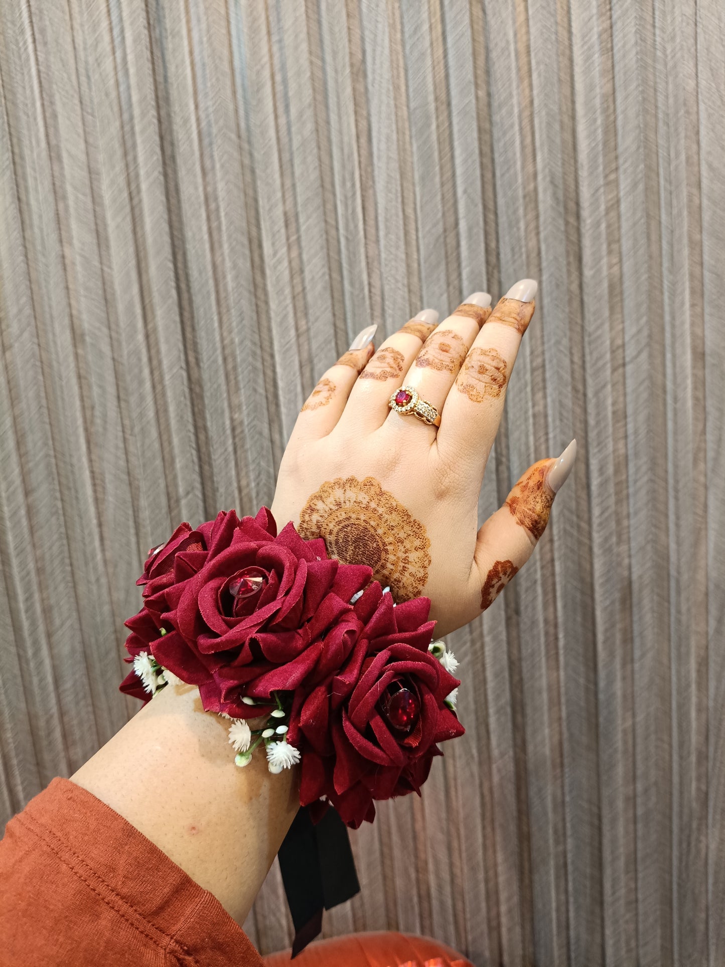 Artificial red rose gajra