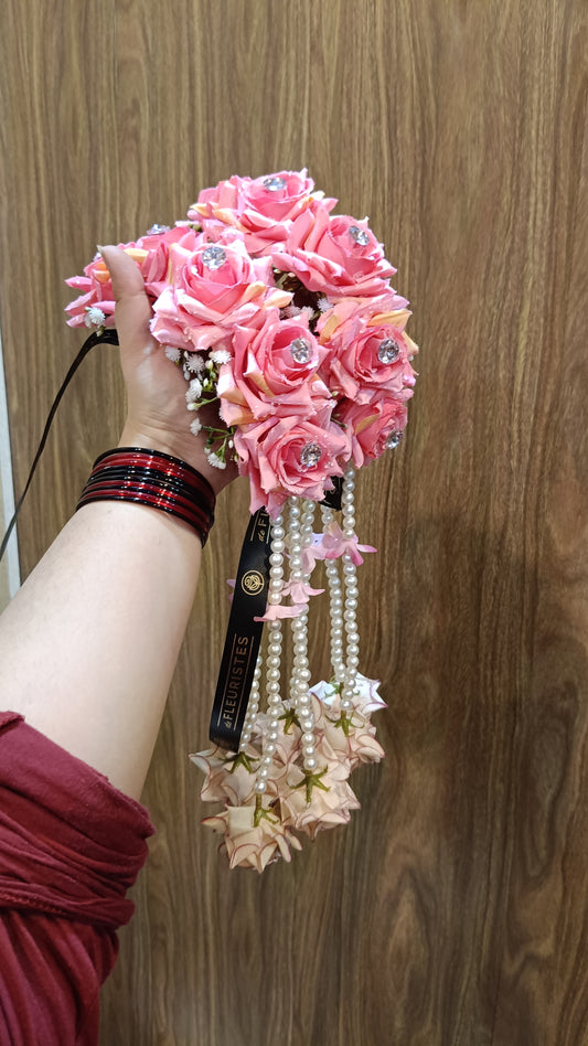 Premium floral Gajra