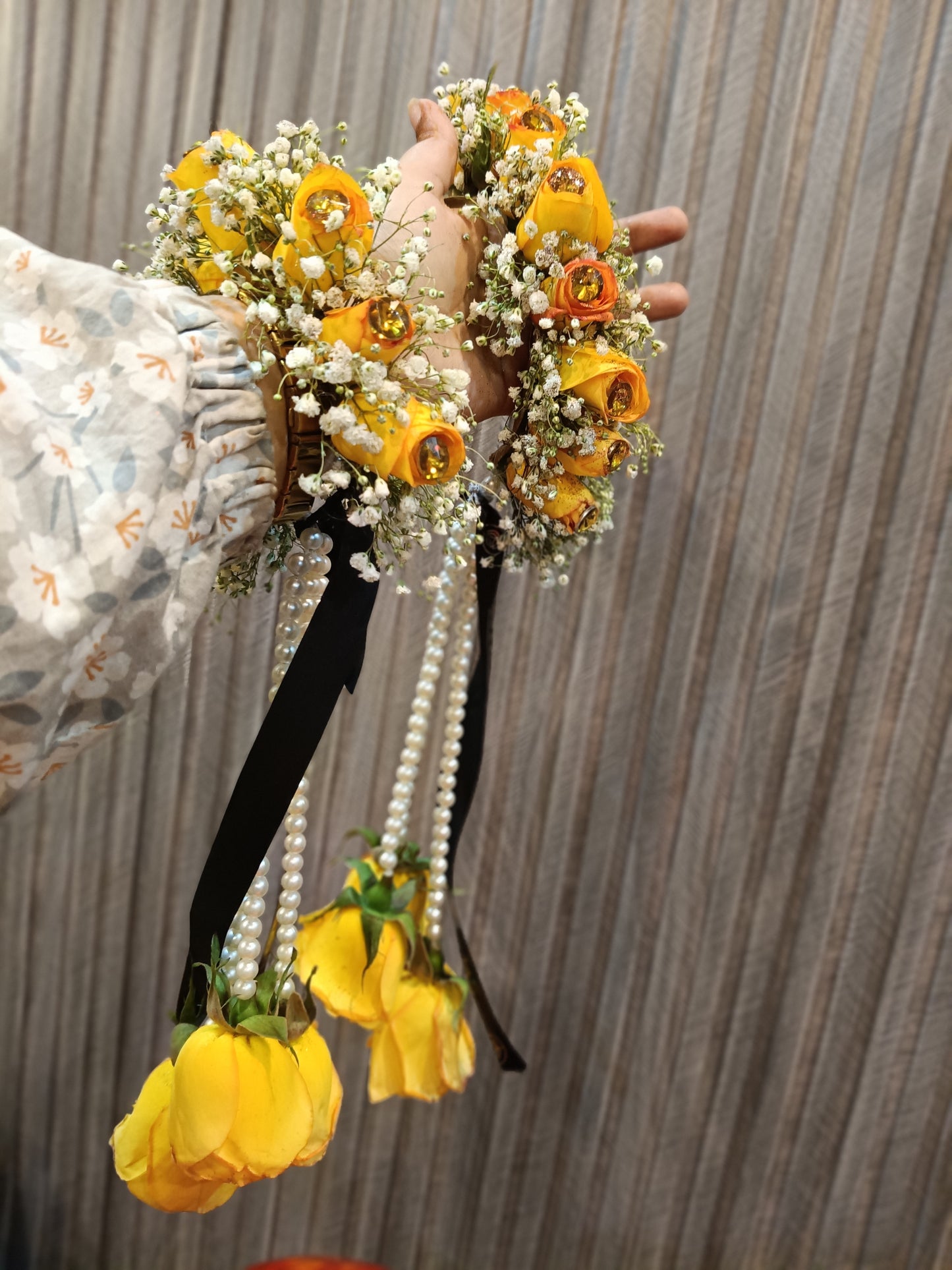 Floral Glamour for Mehndi bride's