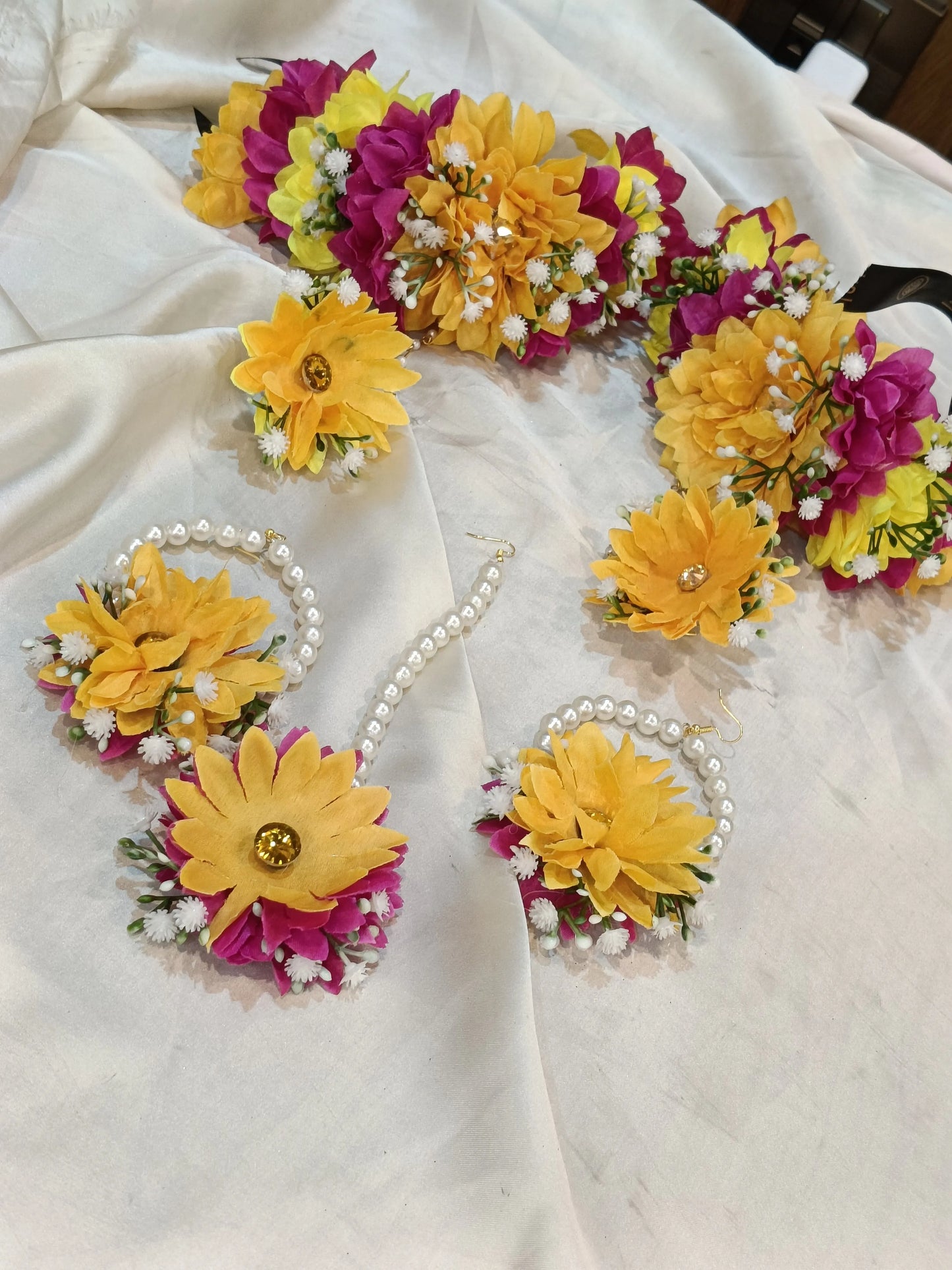 Artificial floral jewelry