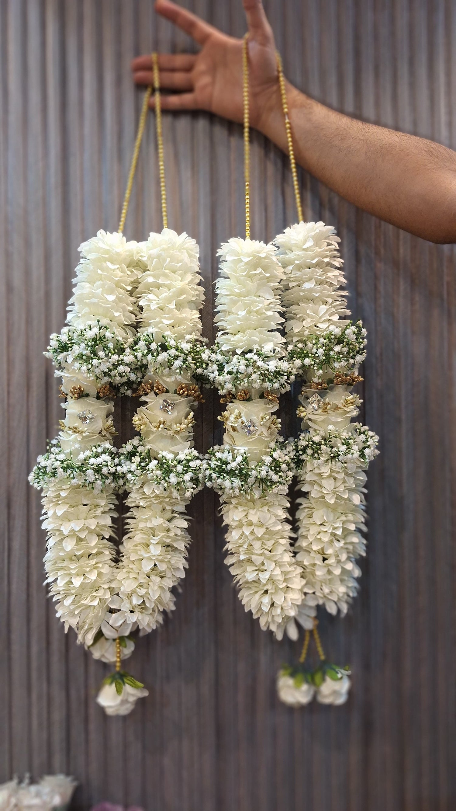 Artificial Garland