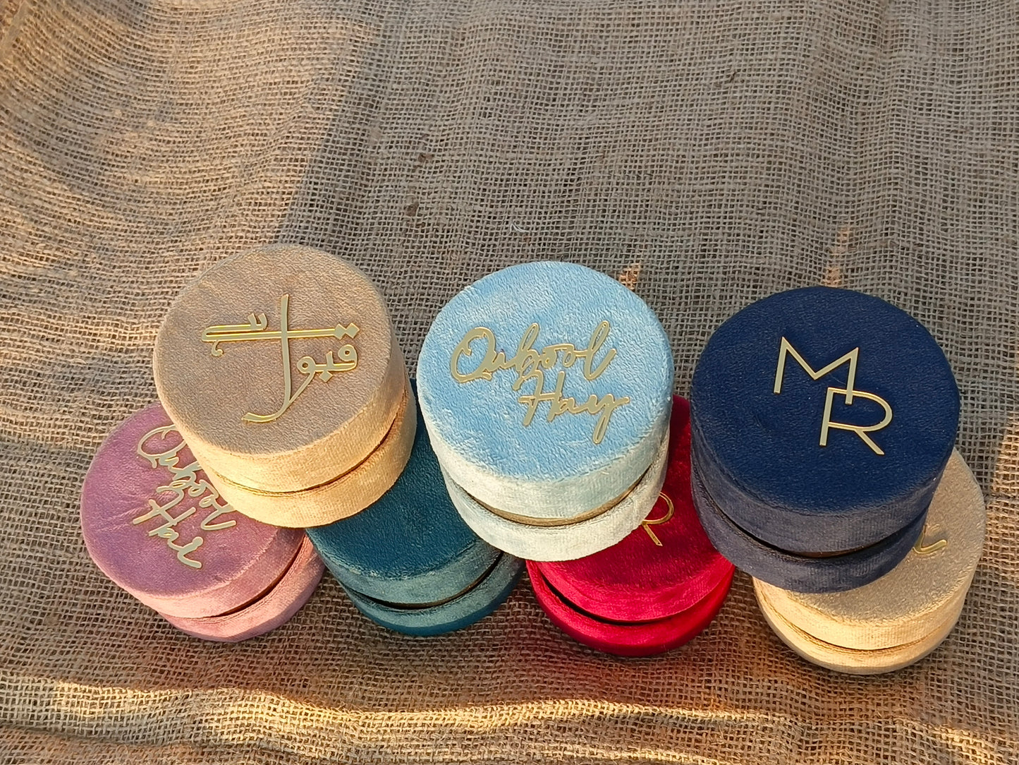 Velvet Round box