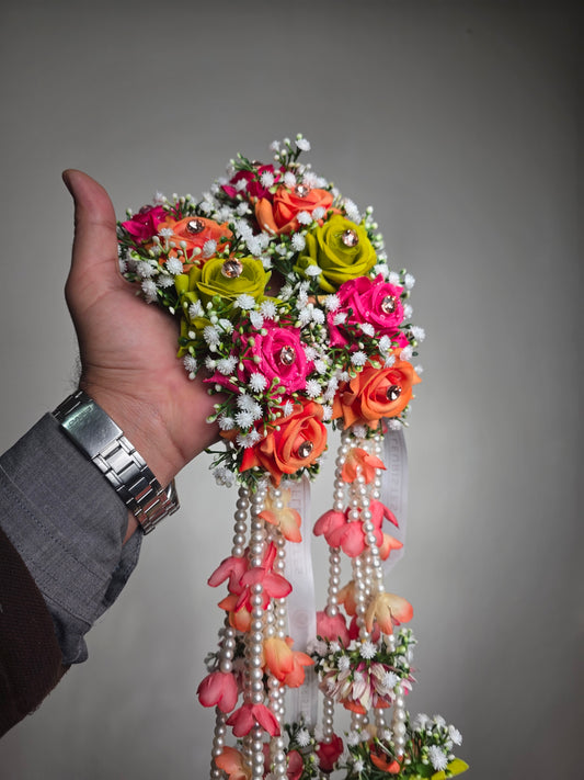 Unlike heavy metal jewelry, our premium artificial kaleeras are incredibly lightweight, allowing you to dance and celebrate comfortably all night. They are the ultimate statement piece for Mehndi, Mayon, and Haldi functions.