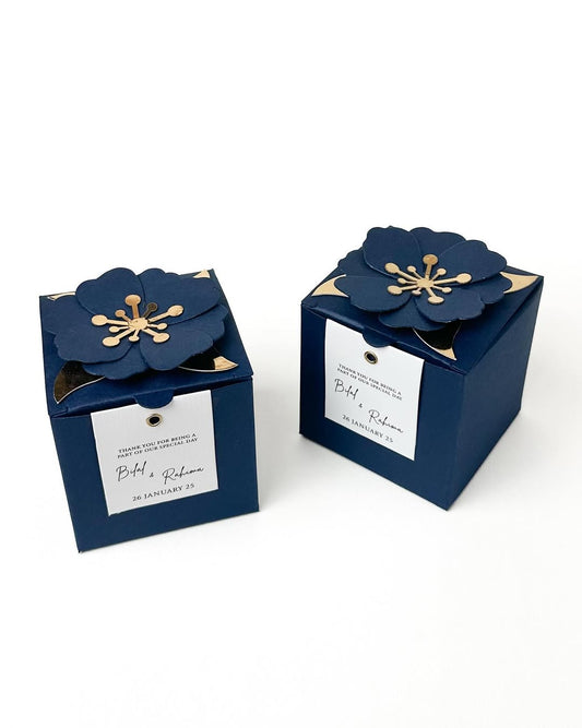Luxz flower bid box