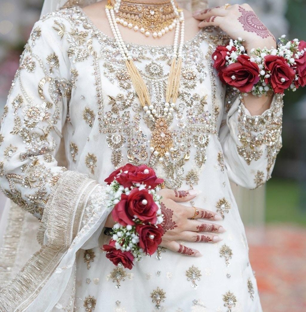 evmlookbook_expertvillagemedia