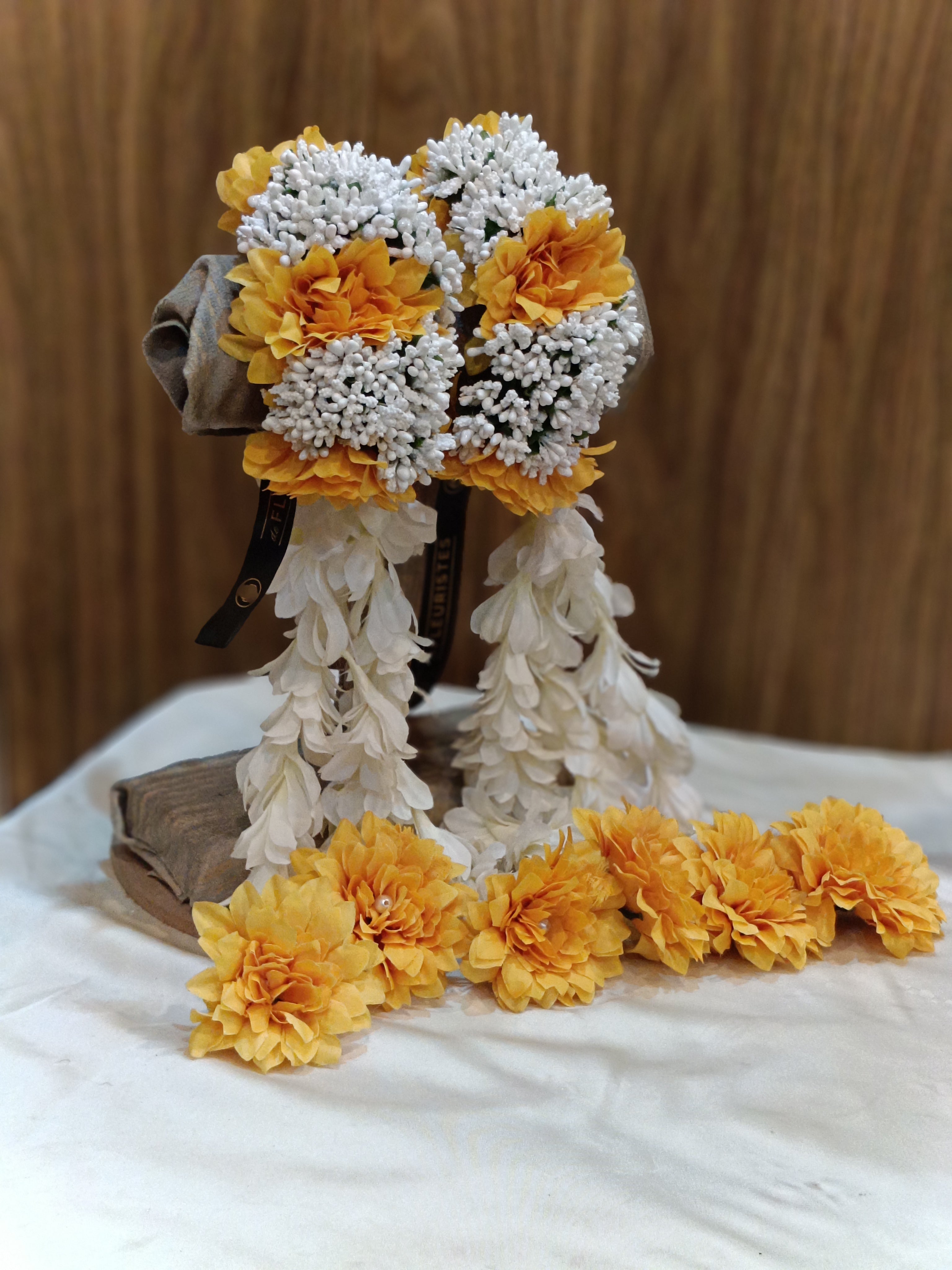 Sunshine Floral Gajra