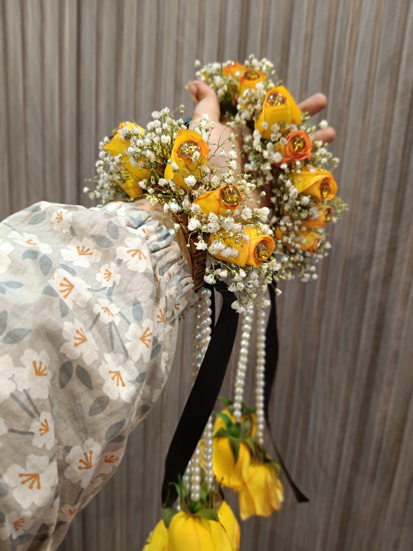 Floral Glamour for Mehndi bride's