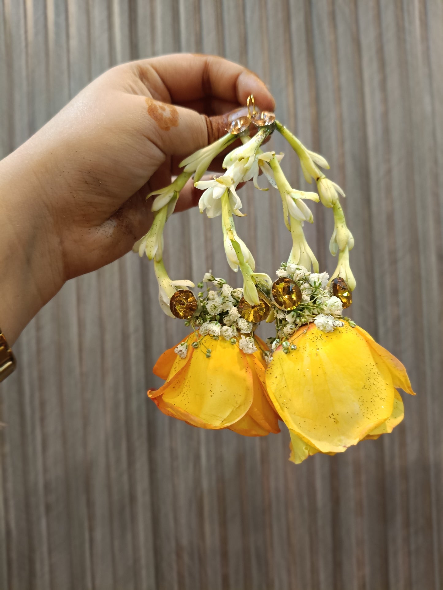 Floral Glamour for Mehndi bride's