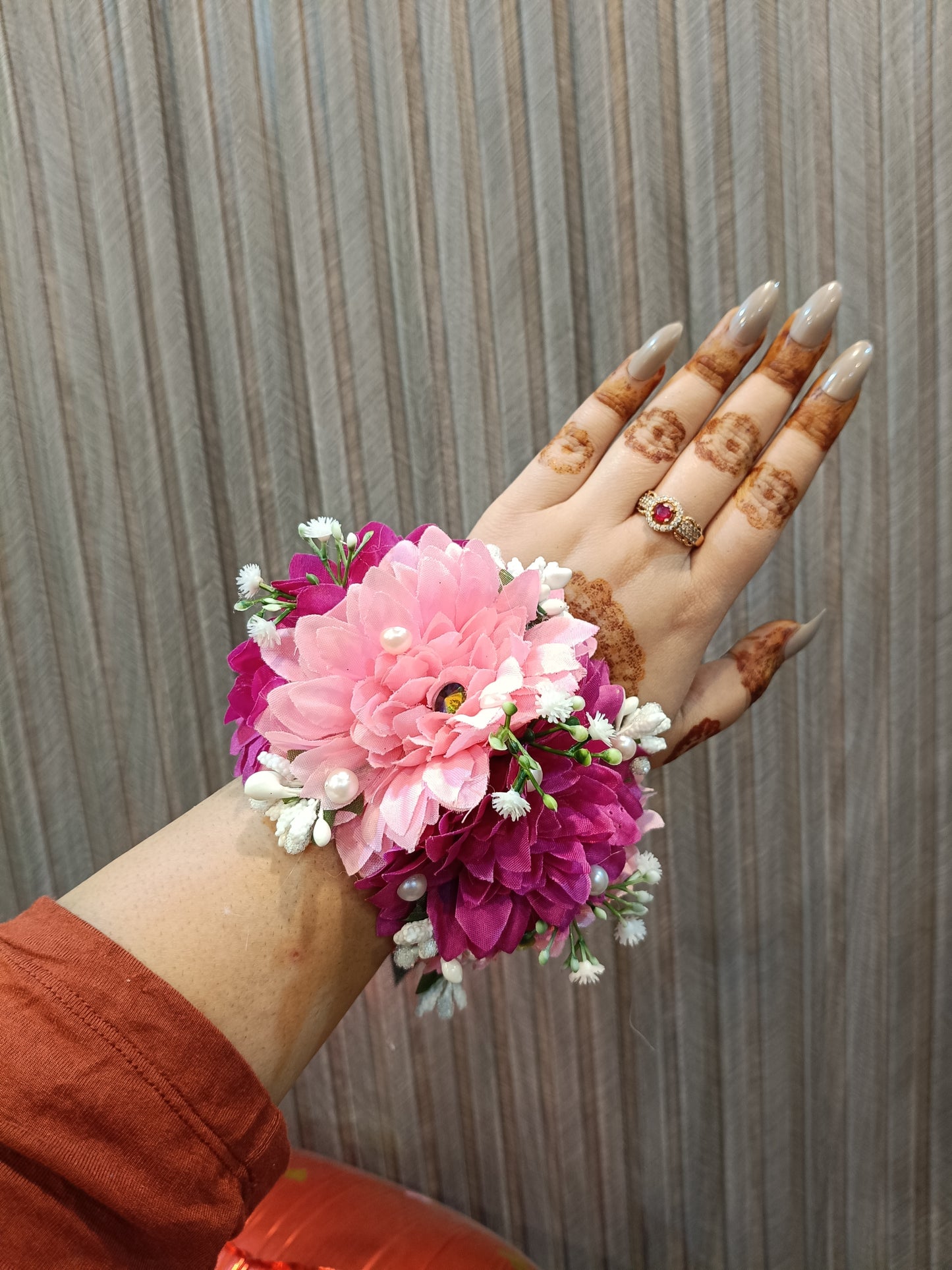 Artificial floral jewelry for bridals