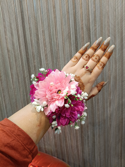 Artificial floral jewelry for bridals