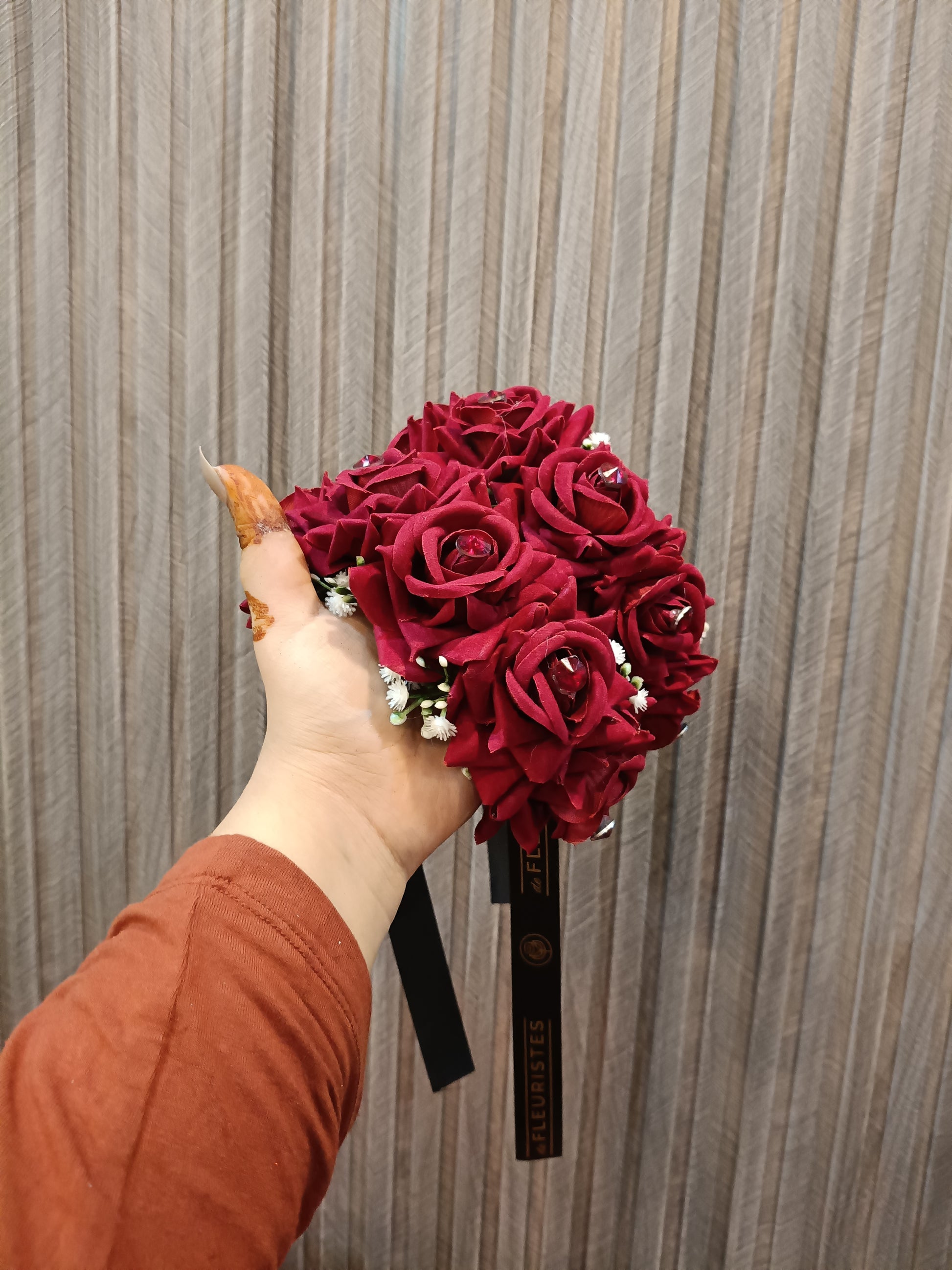 Red velvet rose gajra