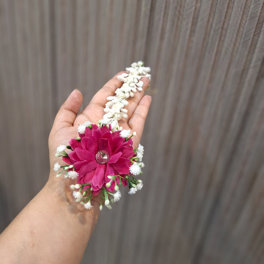 Floral Earrings Bindi