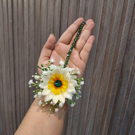Premium floral Earrings and Bindi