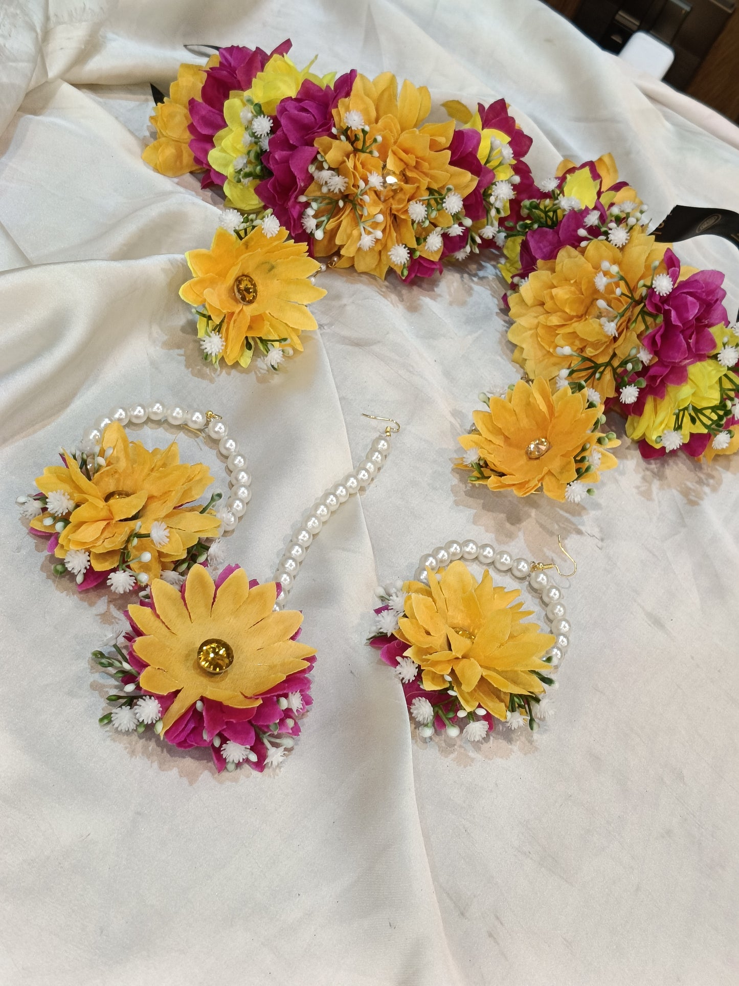 Artificial floral jewelry