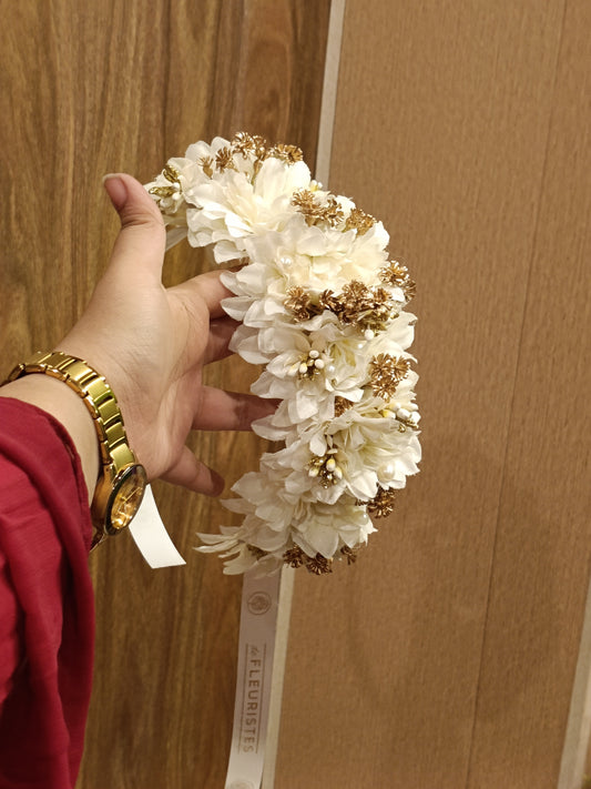 Chrysanthemum and Gold Hair Bun