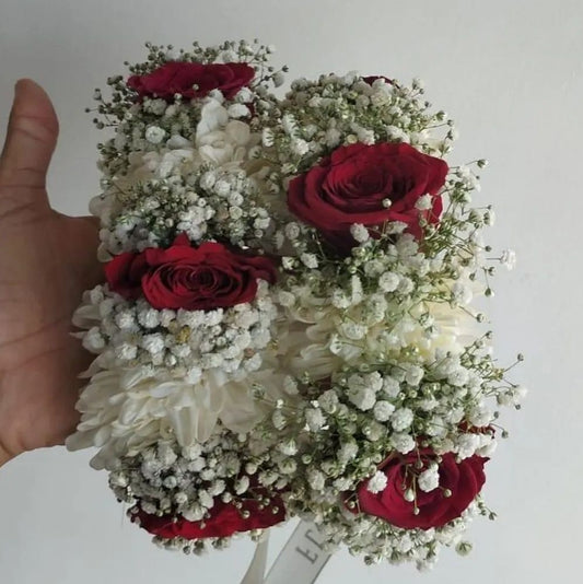 White whisper & Red Romance