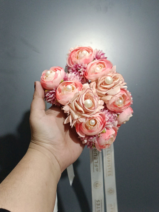 Pastel pink Gajra