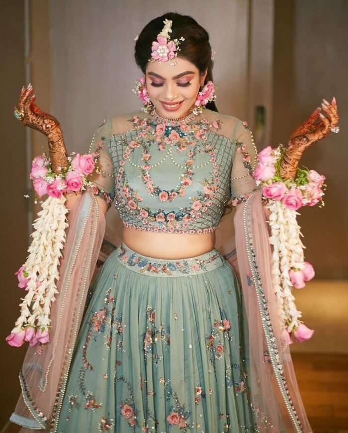 PINK AND WHITE FLORAL JEWELRY