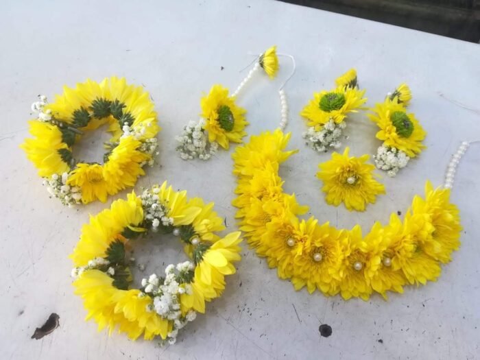 Yellow chrysanthemum floral jwellery